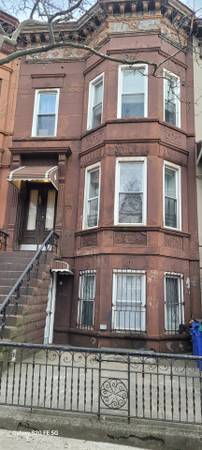 Listing photo 1 of 5