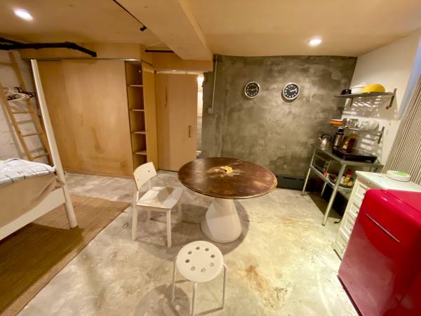 Listing photo 1 of 5