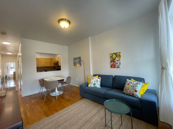 Listing photo 1 of 5