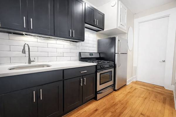 Listing photo 1 of 5