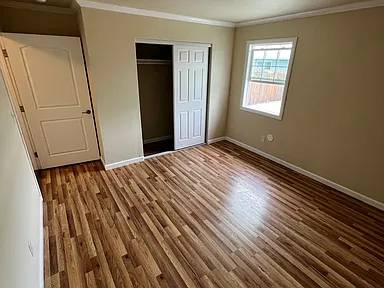 Listing photo 1 of 5