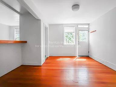 Listing photo 1 of 4