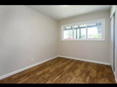 Listing photo 1 of 3