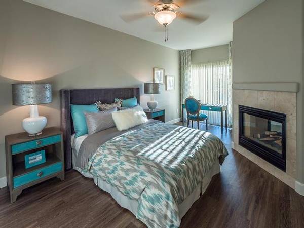 Listing photo 1 of 5