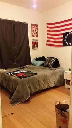 Listing photo 1 of 3