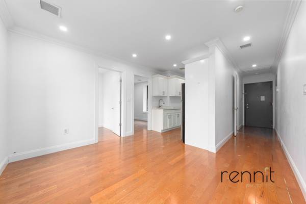 Listing photo 1 of 7