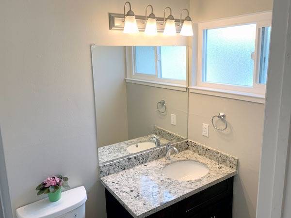 Listing photo 1 of 5