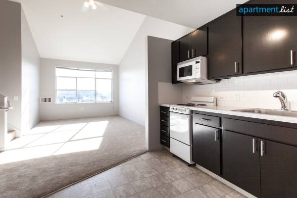 Listing photo 1 of 5