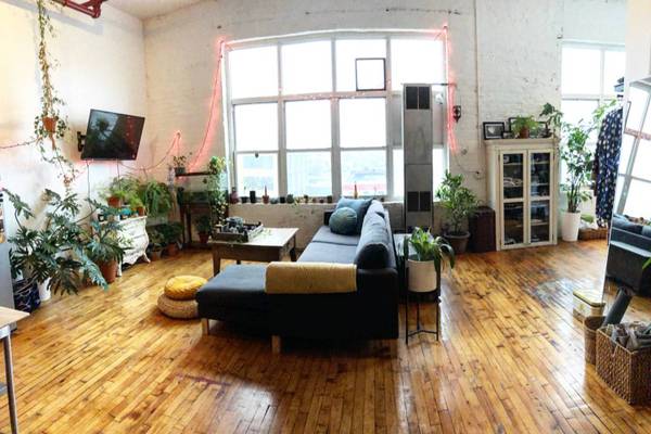 Listing photo 1 of 5