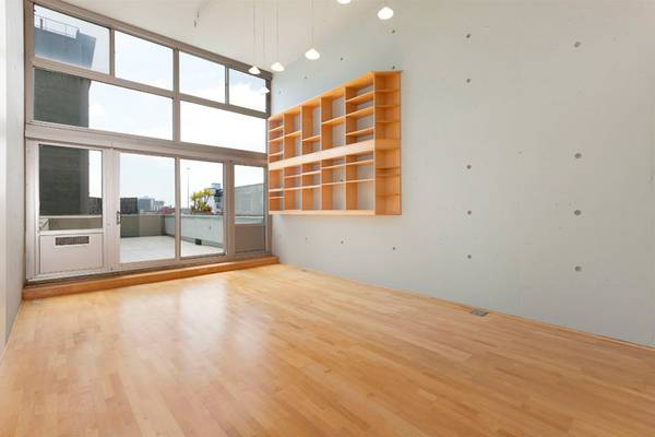 Listing photo 1 of 5