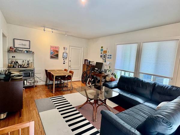 Listing photo 1 of 5