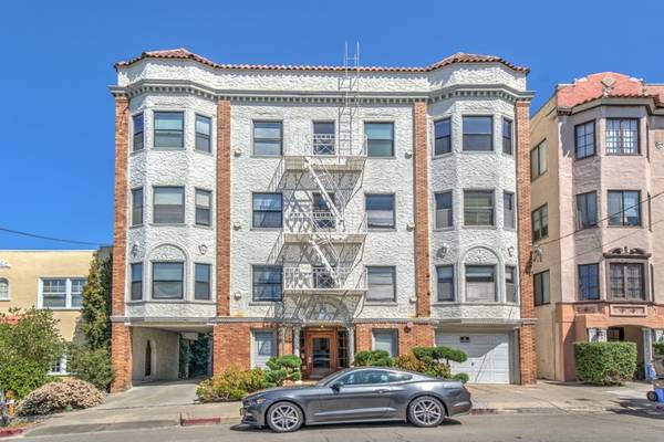 Listing photo 1 of 5