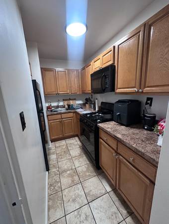 Listing photo 1 of 5