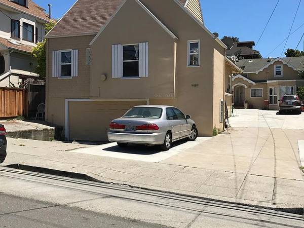 Listing photo 1 of 5