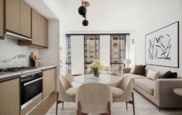 Listing photo 1 of 5