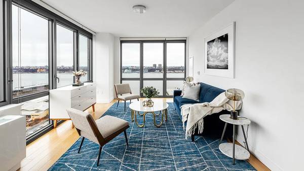 Listing photo 1 of 5