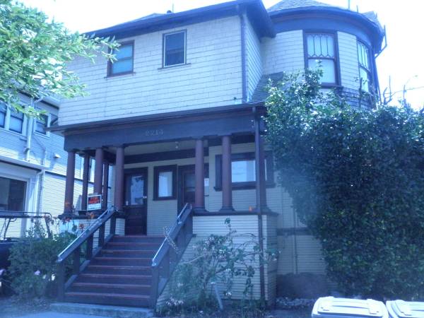Listing photo 1 of 5