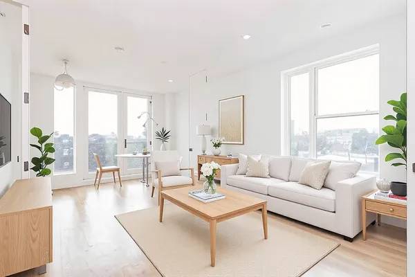 Listing photo 1 of 5