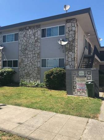 Listing photo 1 of 5