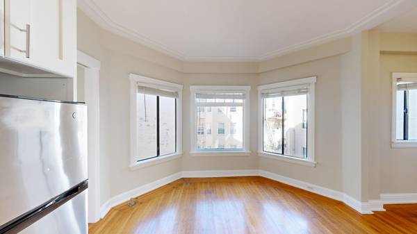 Listing photo 1 of 5