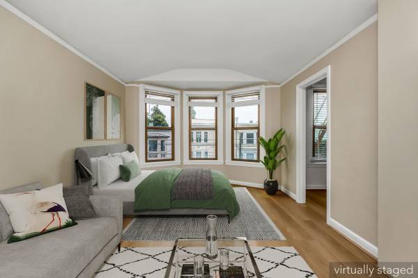 Listing photo 1 of 5