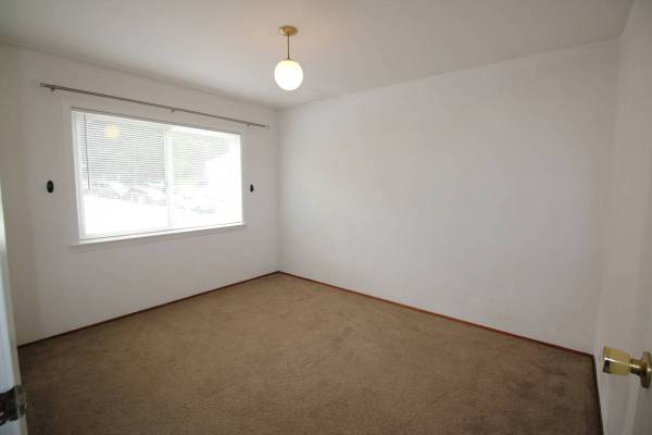 Listing photo 1 of 3