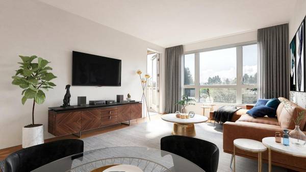 Listing photo 1 of 5