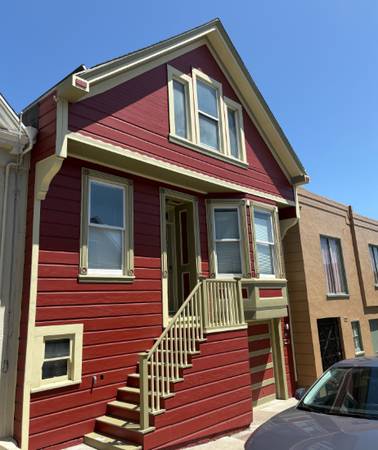 Listing photo 1 of 5