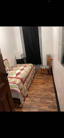 Listing photo 1 of 5