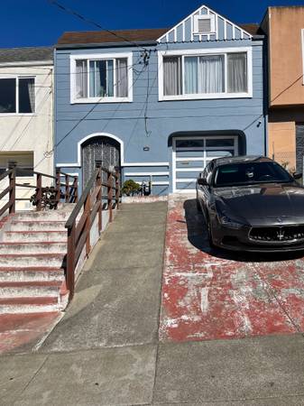 Listing photo 1 of 5