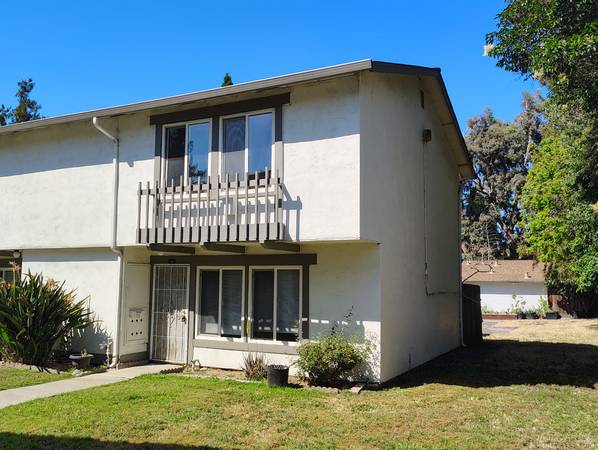 Listing photo 1 of 5