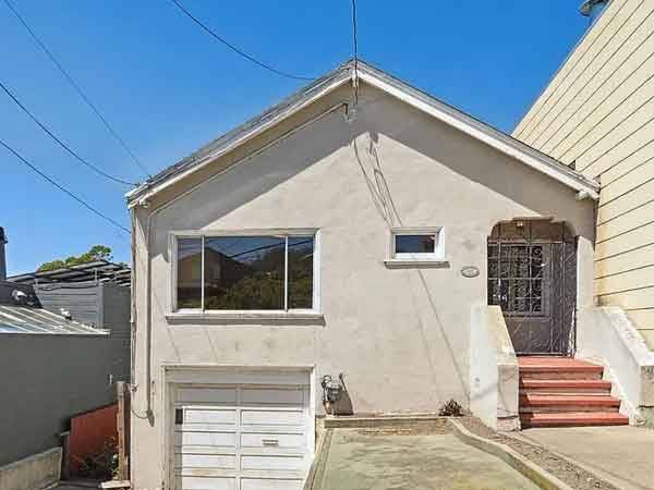 Listing photo 1 of 4