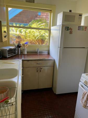 Listing photo 1 of 4