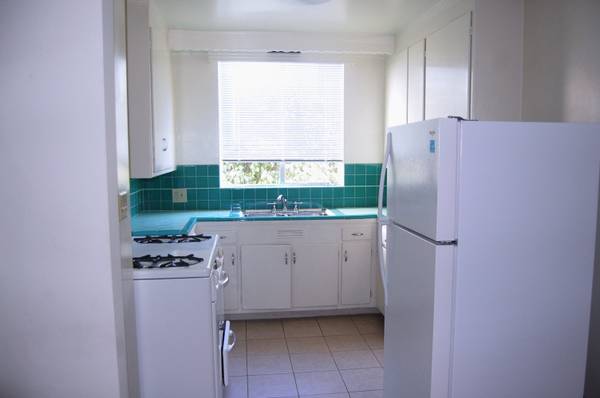 Listing photo 1 of 3