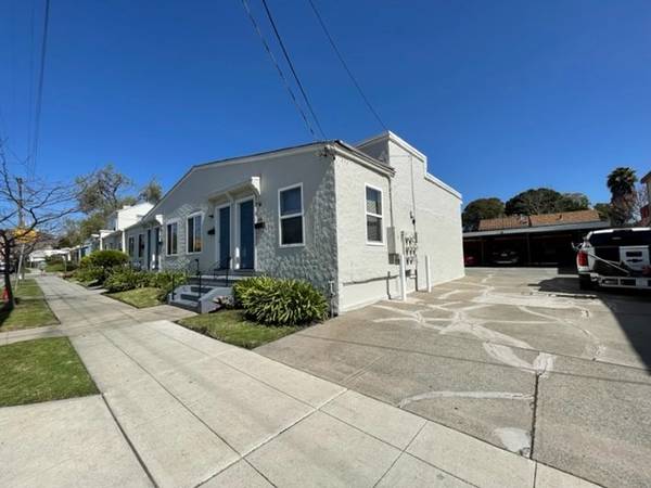 Listing photo 1 of 5