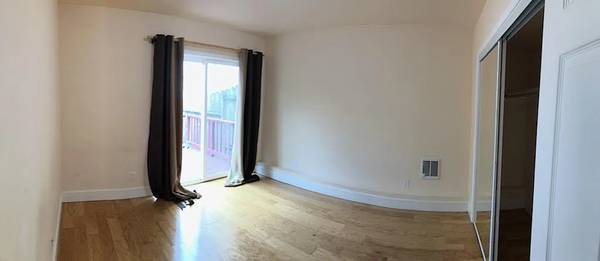 Listing photo 1 of 5