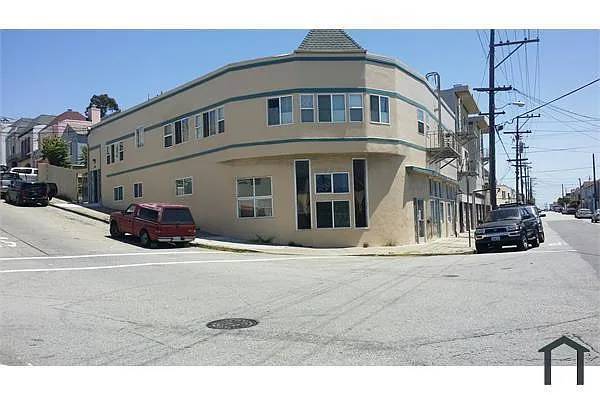 Listing photo 1 of 4