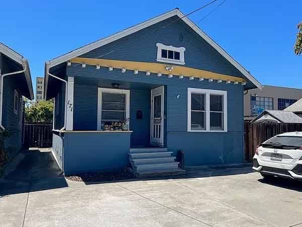 Listing photo 1 of 4