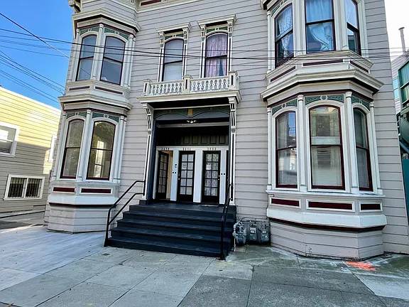 Listing photo 1 of 5