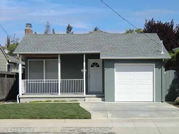 Listing photo 1 of 5