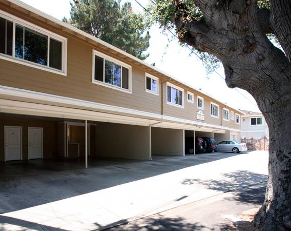 Listing photo 1 of 5
