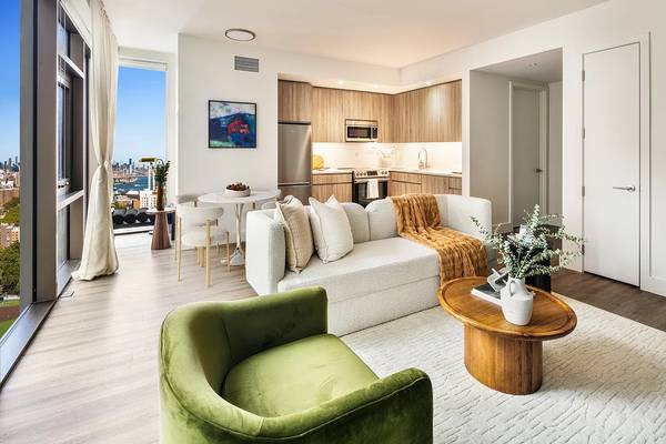 Listing photo 1 of 5