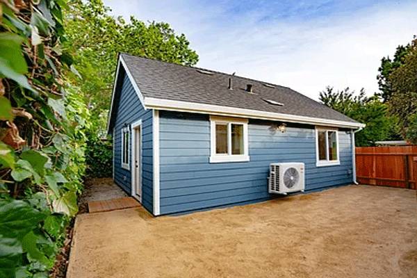 Listing photo 1 of 5