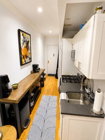 Listing photo 1 of 5