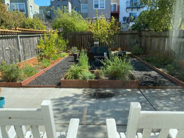 Listing photo 1 of 5