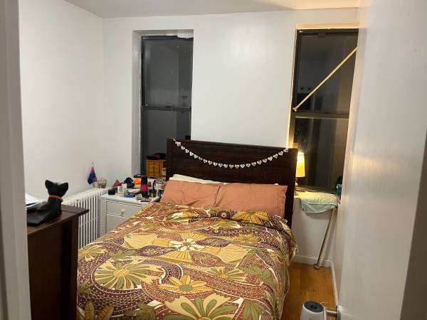 Listing photo 1 of 5