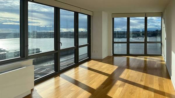 Listing photo 1 of 5