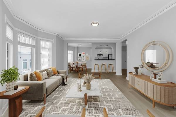 Listing photo 1 of 5