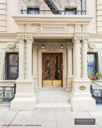 Listing photo 1 of 5