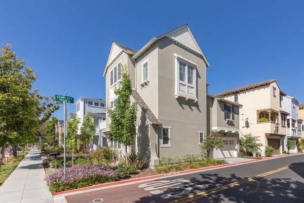 Listing photo 1 of 5